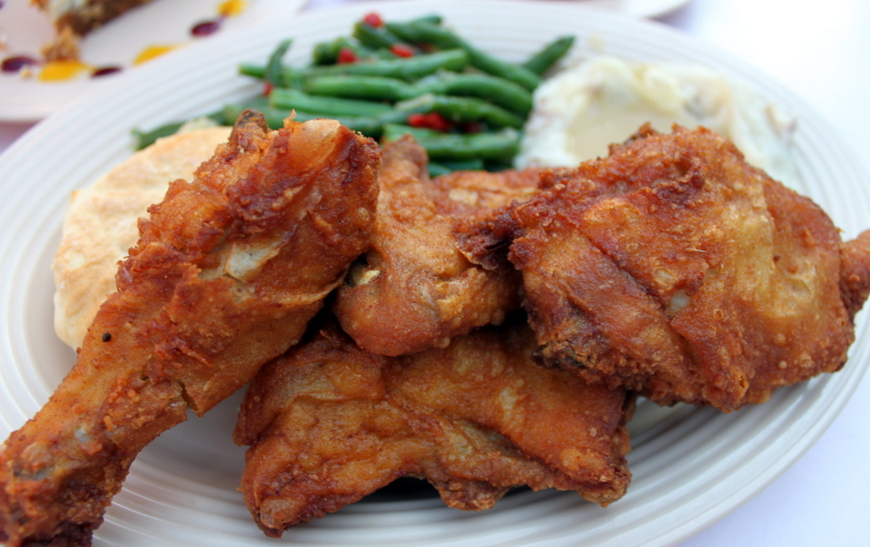 Best Disneyland Food-Plaza Fried Chicken